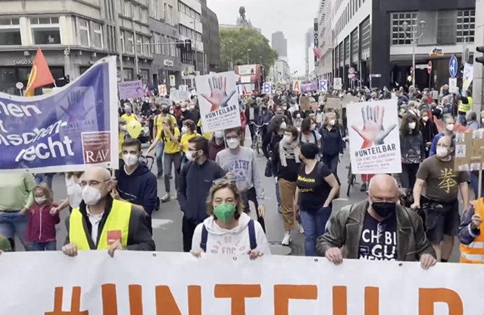 Almanya’da “sosyal adaletsizlik” protestosu