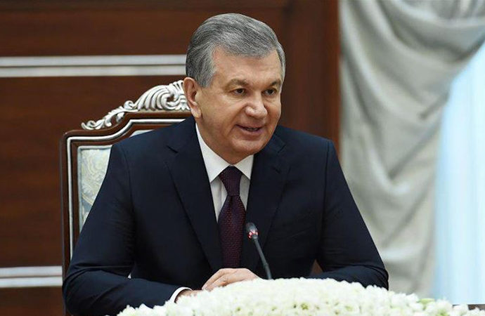 Özbekistan’da seçimi cumhurbaşkanı kazandı