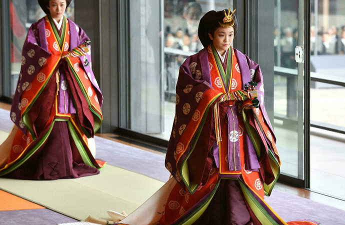 Japon prenses evlendi, hanedandan çıkarıldı