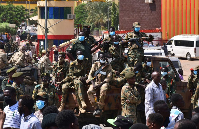 Sudan’da ordu OHAL ilan etti