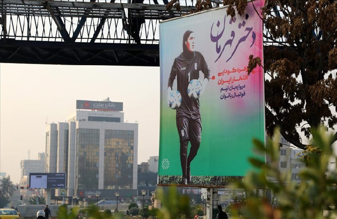 Koudaei’ye destek posterleri Tahran meydanlarında