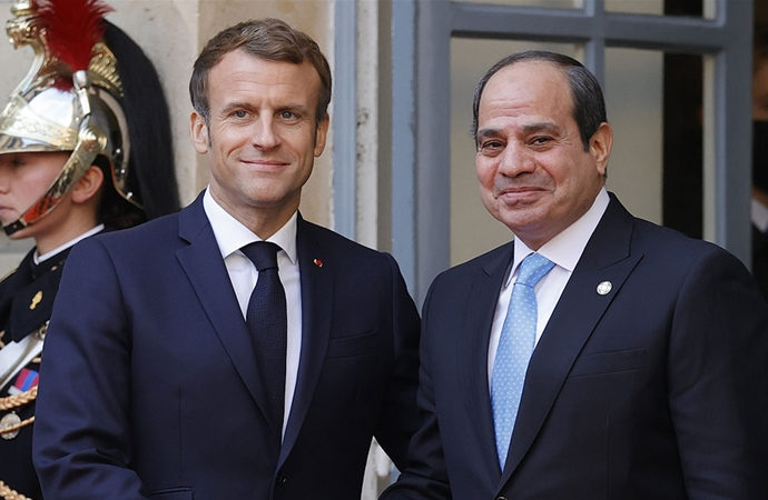 Fransa ile Mısır diktatörlüğü arasındaki dayanışmanın nedeni