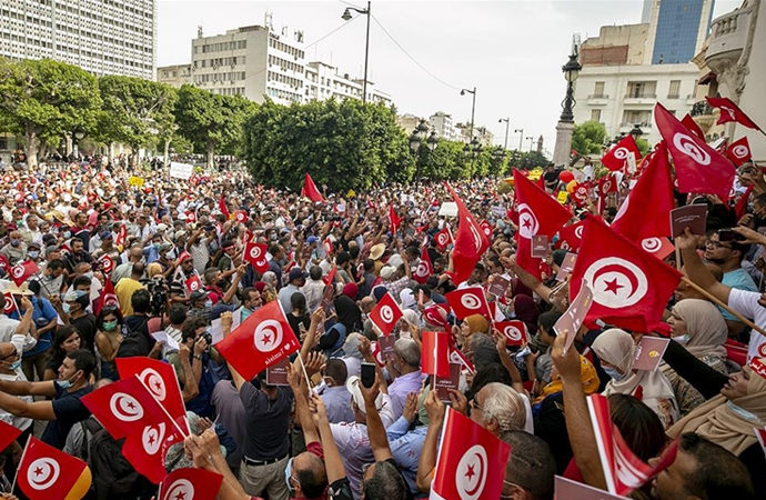 Tunus’ta ‘toplumsal patlama yaşanabileceği’ uyarısı
