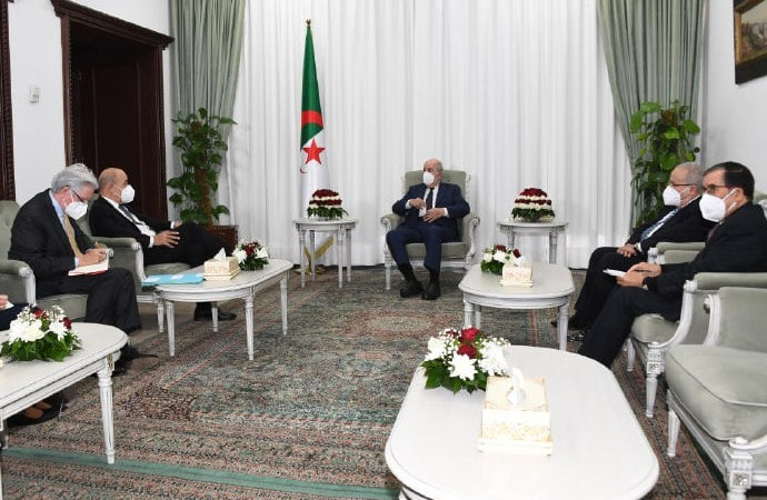 Fransa, Cezayir’le ilişkileri düzeltmeye çalışıyor