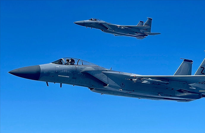 ABD’nin F-15 savaş uçakları Estonya’da