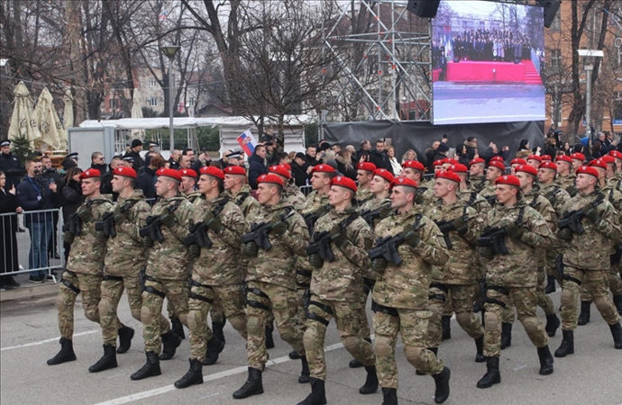 Sırpların Bosna’daki ‘kutlamasına’ Ruslar ve Fransızlar katıldı