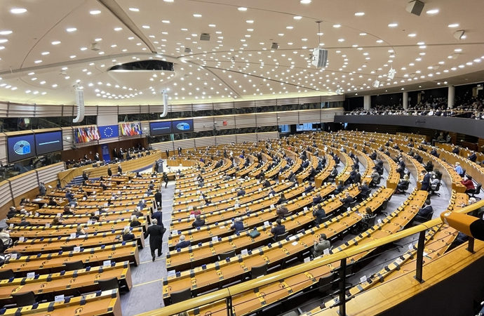 Avrupa Parlamentosu 1 Mart’ta acil toplanmaya karar verdi!