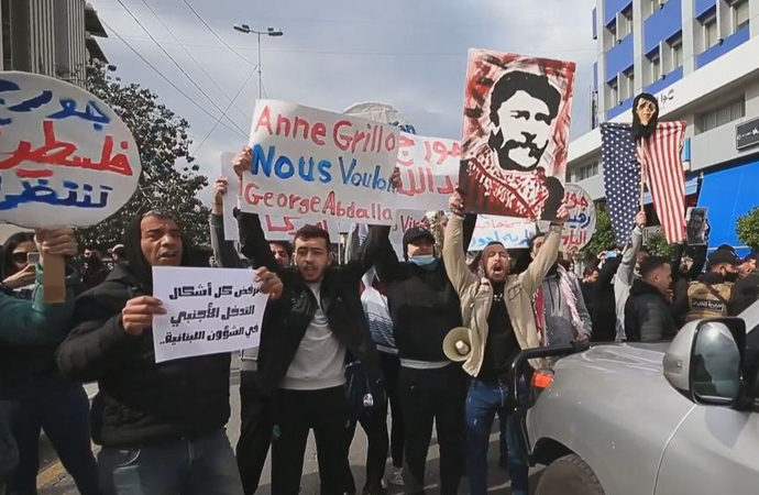 Fransa Büyükelçisi protesto edildi