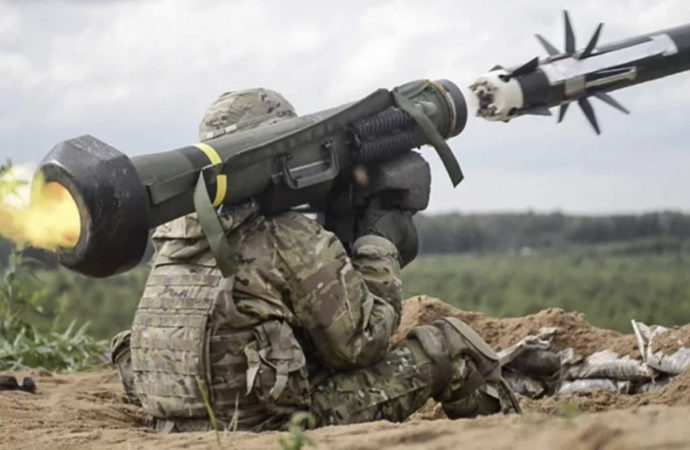 Almanya, Ukrayna’ya silah göndermeyi vaad etti