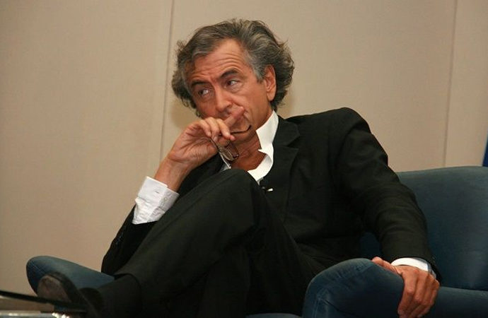 En son Ukrayna’da görüntülenen Bernard Henri Levy aslında kim?