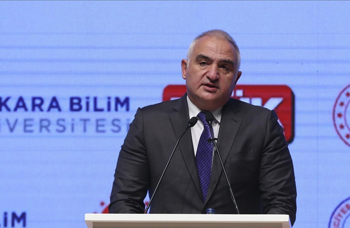Kültür Bakanı Ersoy, İslam dünyasının birliğinden söz etti