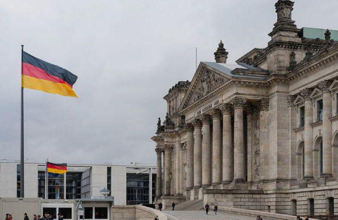 Almanya ‘vatandaşlık’ vermeyi kolaylaştırıyor