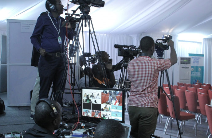 ‘Afrika kıtasında medyaya bir avuç medya patronu hükmediyor’