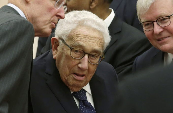 Zelenskiy: Kissinger, Nazileri yatıştırmaya çalışan siyasetçilere benziyor