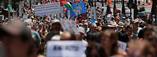 Madrid’de binlerce insan NATO’yu protesto etti: “Barış için: NATO’ya hayır”
