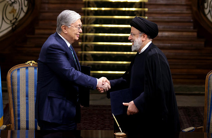 İran ile Kazakistan arasında 9 mutabakat