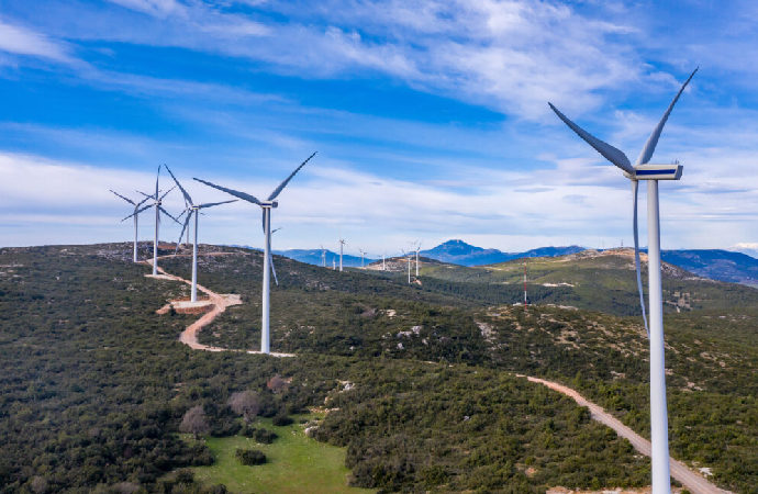 Rüzgar enerjisine önümüzdeki yıl 1 milyar dolar yatırım bekleniyor