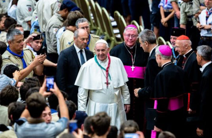 Yüzme Federasyonu, Papa’yı ziyaret etti