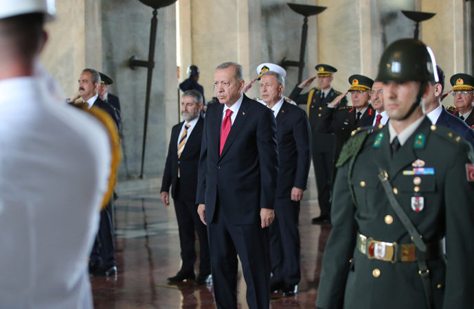 Erdoğan, Anıtkabir’i ziyaret etti