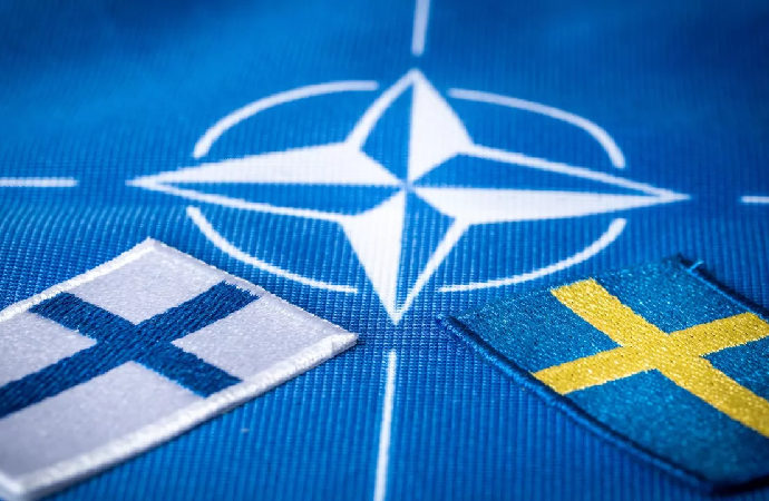Fransa: Üçlü muhtıra NATO üyelerini bağlamaz