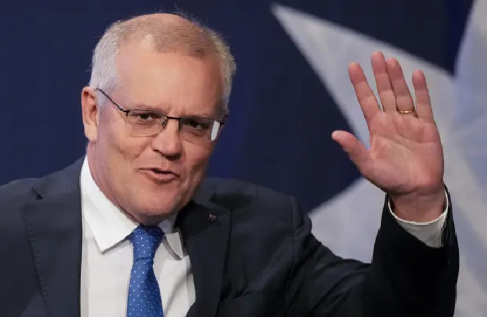 Morrison, başka bakanlıkları da yönetmek için gizlice yetki aldı iddiası