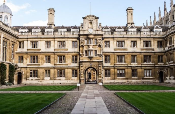 Cambridge Üniversitesi’nin kölecilikten faydalandığı ortaya çıktı