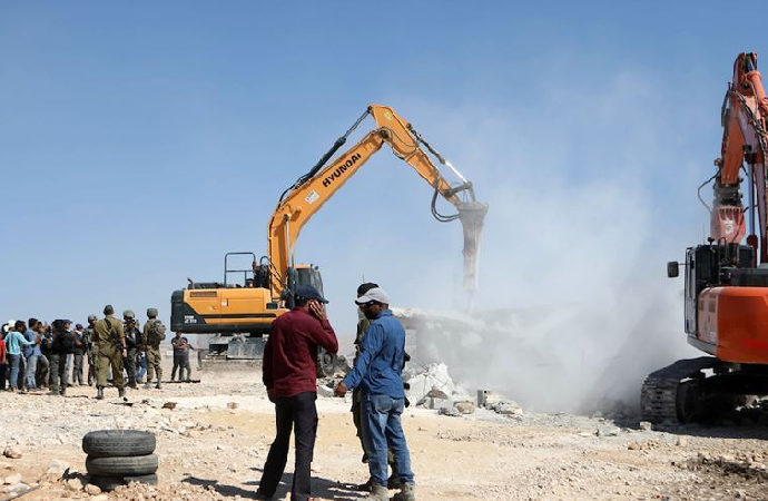 İki hafta içinde Filistinlilere ait 44 bina yıkıldı ya da gasp edildi
