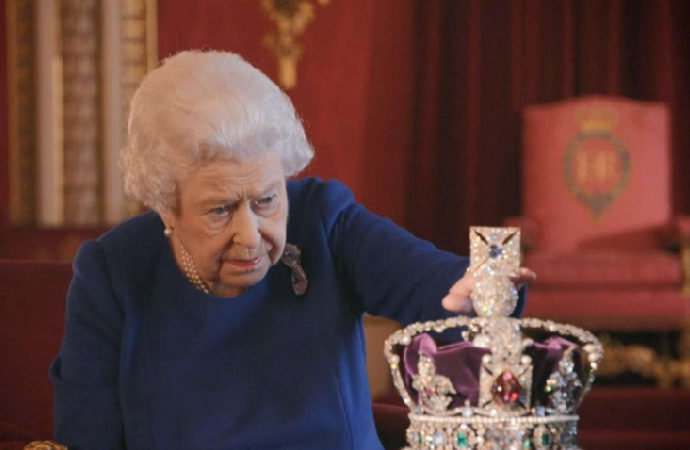 Birleşik Krallık monarşisinin serveti nasıl yönetiliyor?