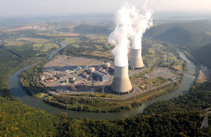 Enerji krizindeki Batı, nükleer enerjiye yöneliyor