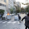 Tahran’da gösteri düzenleyen öğrencilere polis müdahalesi