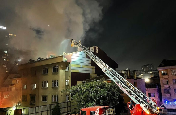Kadıköy’deki patlama ‘terör’ yönünden incelenecek
