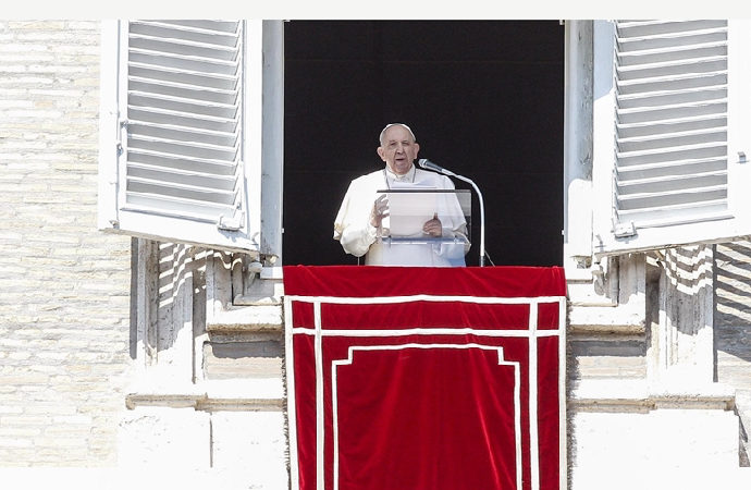 Pazar ayini öncesi Papa’dan siyasi mesajlar