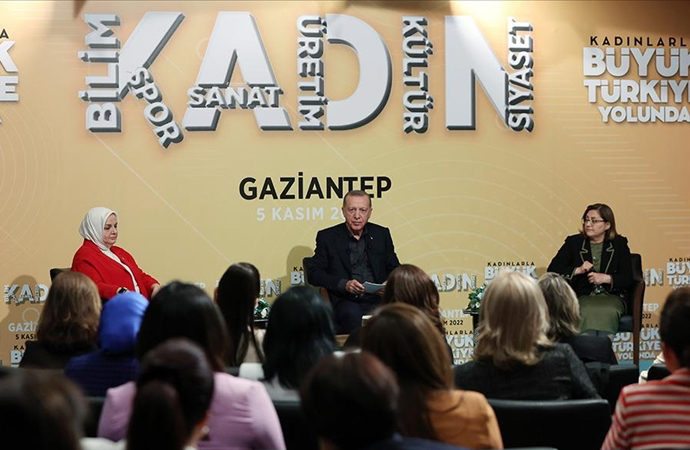 Erdoğan: Aile kavramını anayasal zemine oturtmak istiyoruz