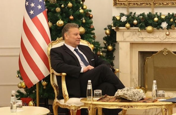 ABD temsilcisi Kosova Cumhurbaşkanlığı’nda