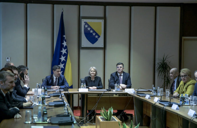 Bosna’da yeni hükümet kuruldu, İzzetbegoviç hükümette yer almadı