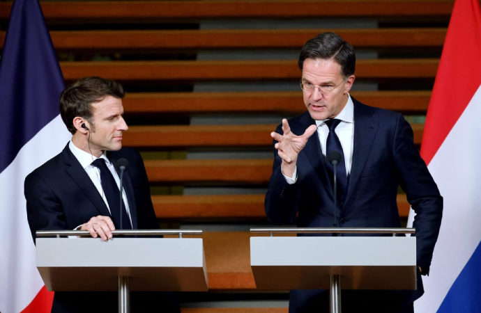 Rus saldırısı altındaki Ukrayna’ya savaş uçağı verilecek mi?