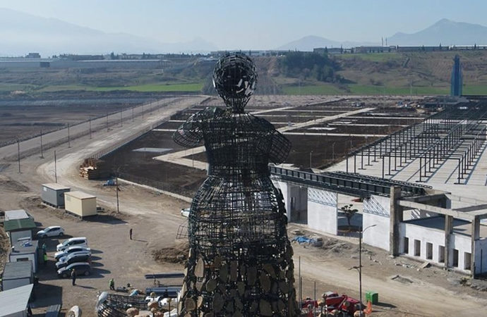 Kahramanmaraş’a 25 metrelik ‘Toprak Ana’ heykeli