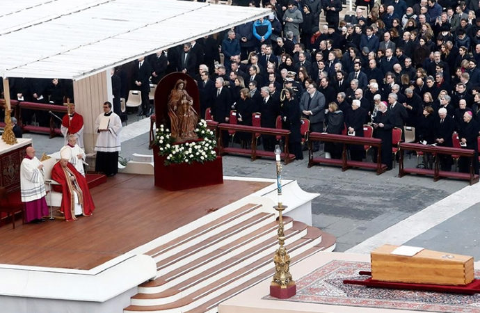 Eski Papa’nın cenazesine Avrupa’dan üst düzey katılım
