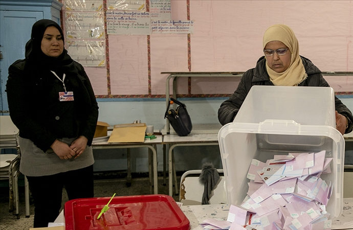 Halkın boykotuna rağmen Tunus rejimi seçimlerin 2. turunu yaptı