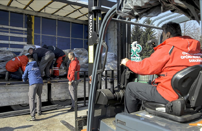Bosna’dan 5 yeni yardım tırı deprem bölgesine gönderildi