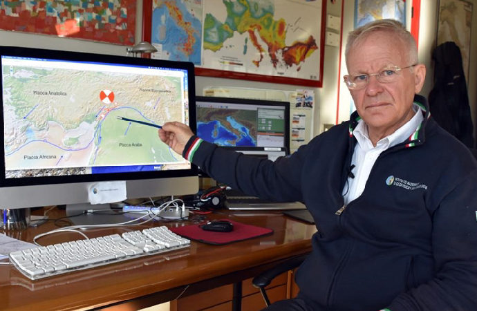 İtalyan deprem uzmanı: Anadolu levhasındaki 3 metrelik kayma, veriler netleştikçe artabilir