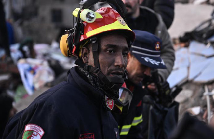 Cezayir’den 86 kişilik arama kurtarma ekibi Adıyaman’da