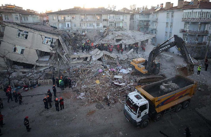 Gaziantep genelinde 10 bin 777 bina ağır hasarlı ya da yıkık