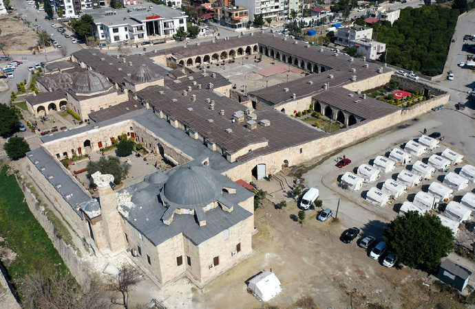 Mimar Sinan’ın Hatay’daki 449 yıllık eseri depremzedelere yuva oldu
