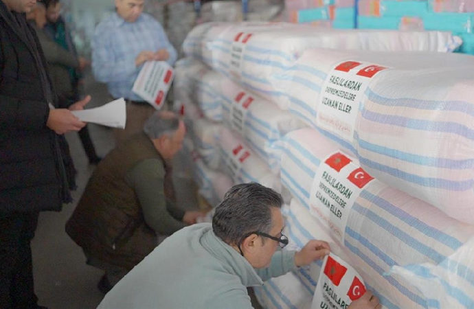 Türkiye’deki Faslılar deprem bölgesine yardım için el ele verdi