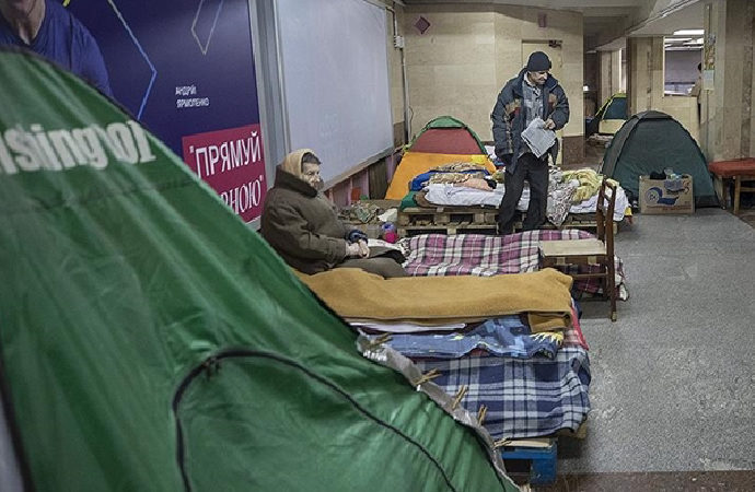 Ukrayna’da bir yıldır metro istasyonlarında yaşayanlar