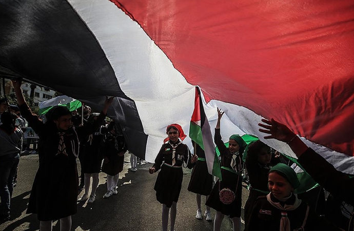 Gazze’de “Filistin Toprak Günü” yürüyüşü