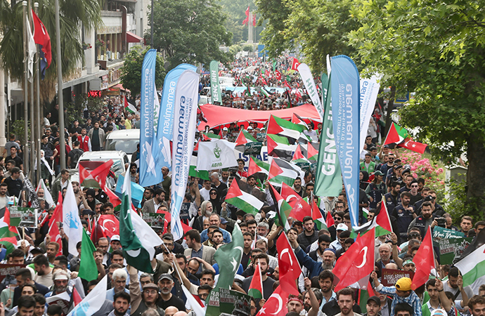 Mavi Marmara’nın 13. yılında İstanbul’da yürüyüş