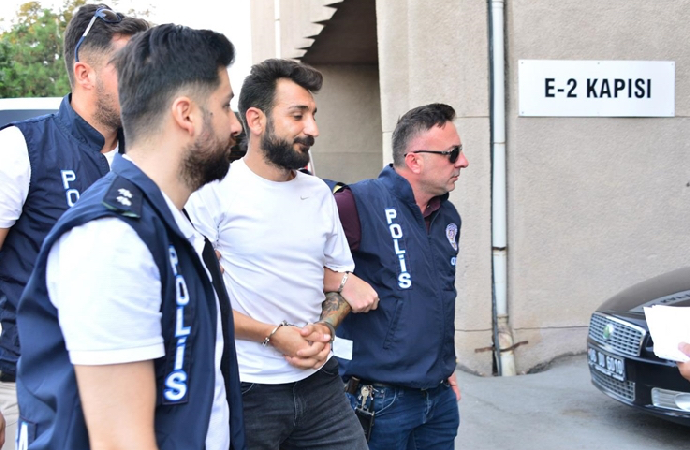 Bir hayvan hakları platformunun yöneticisi tutuklandı