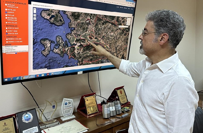 ‘Türkiye jeolojik olarak deprem tehlikesi en yüksek ülkelerden biri’